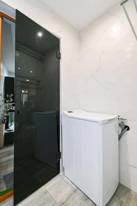 Velar 1bdr Apartment